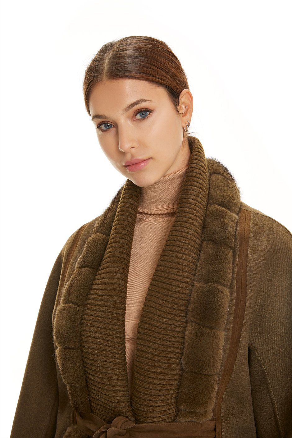 Shaky Women's Knitted Jacket with Mink trimming