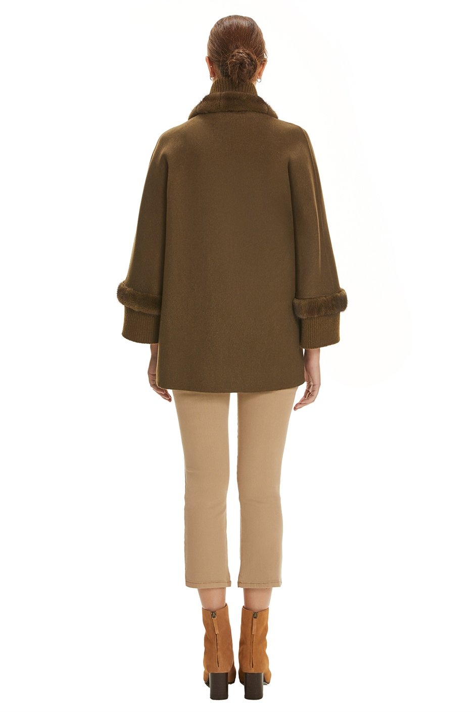 Shaky Women's Knitted Jacket with Mink trimming