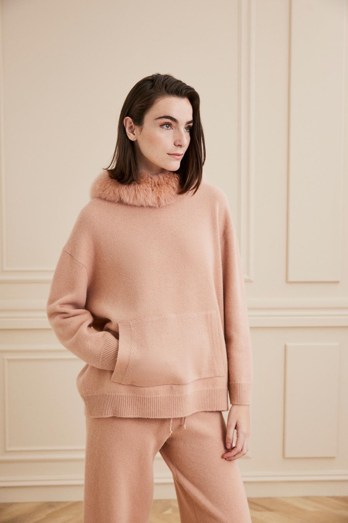 Shaky Women's Knitted Pants and Sweater Set With Fox Trimming Somon 40090 Cameo