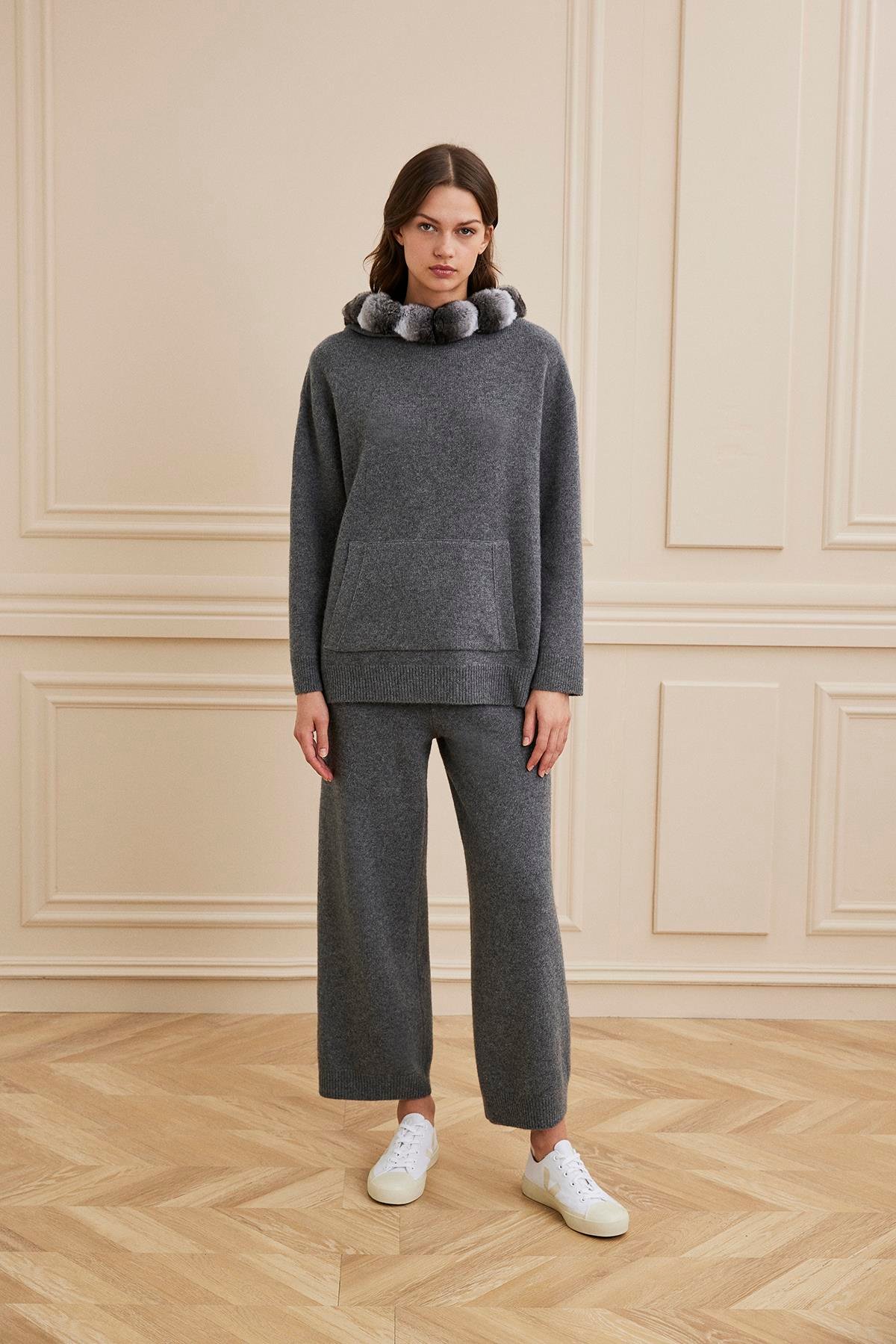 Shaky Women's Knitted Pants and Sweater Set With Chinchilla Trimming Grigio-1