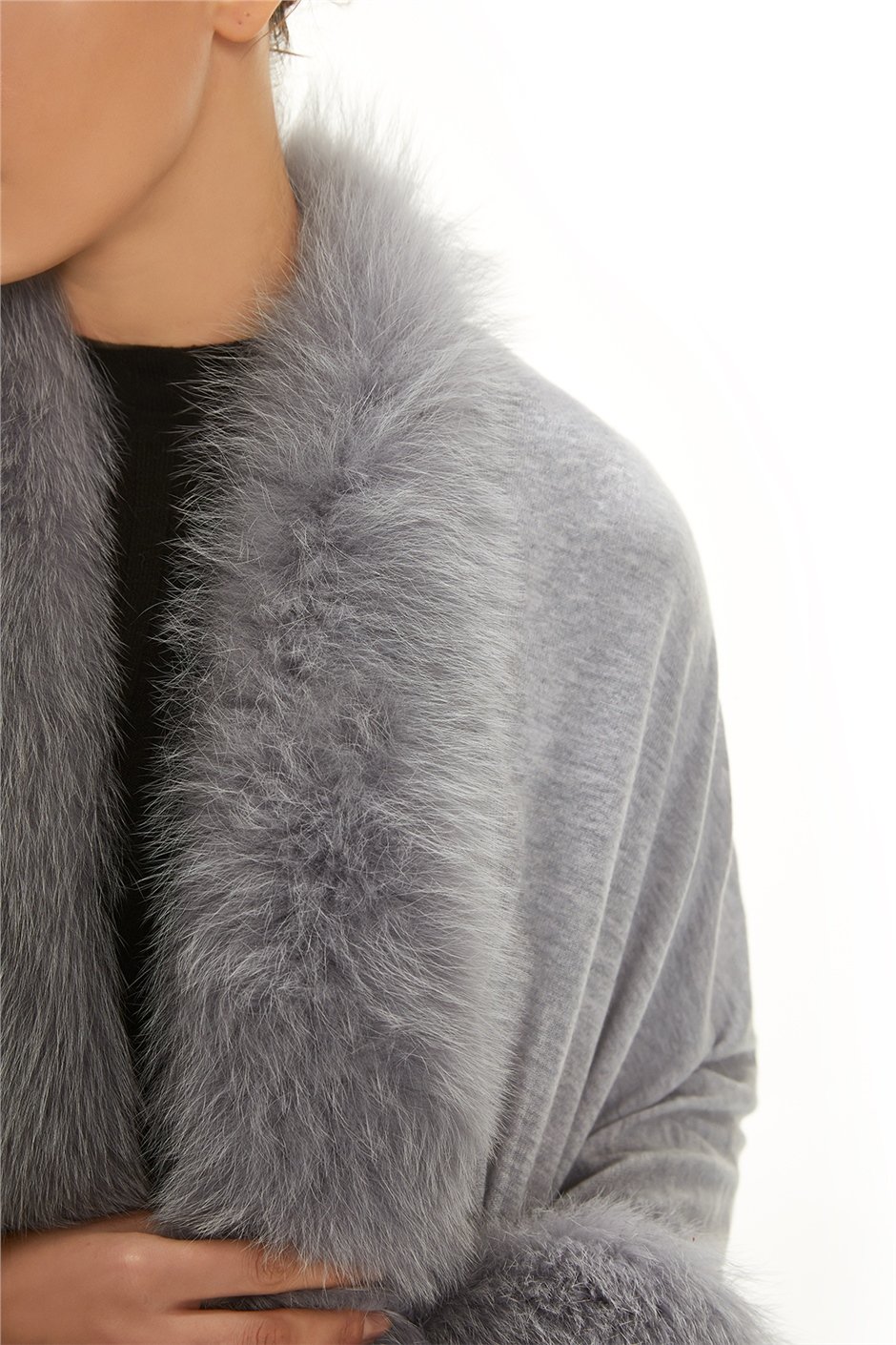 Shaky Women's Knitted Scarf with Fox trimming