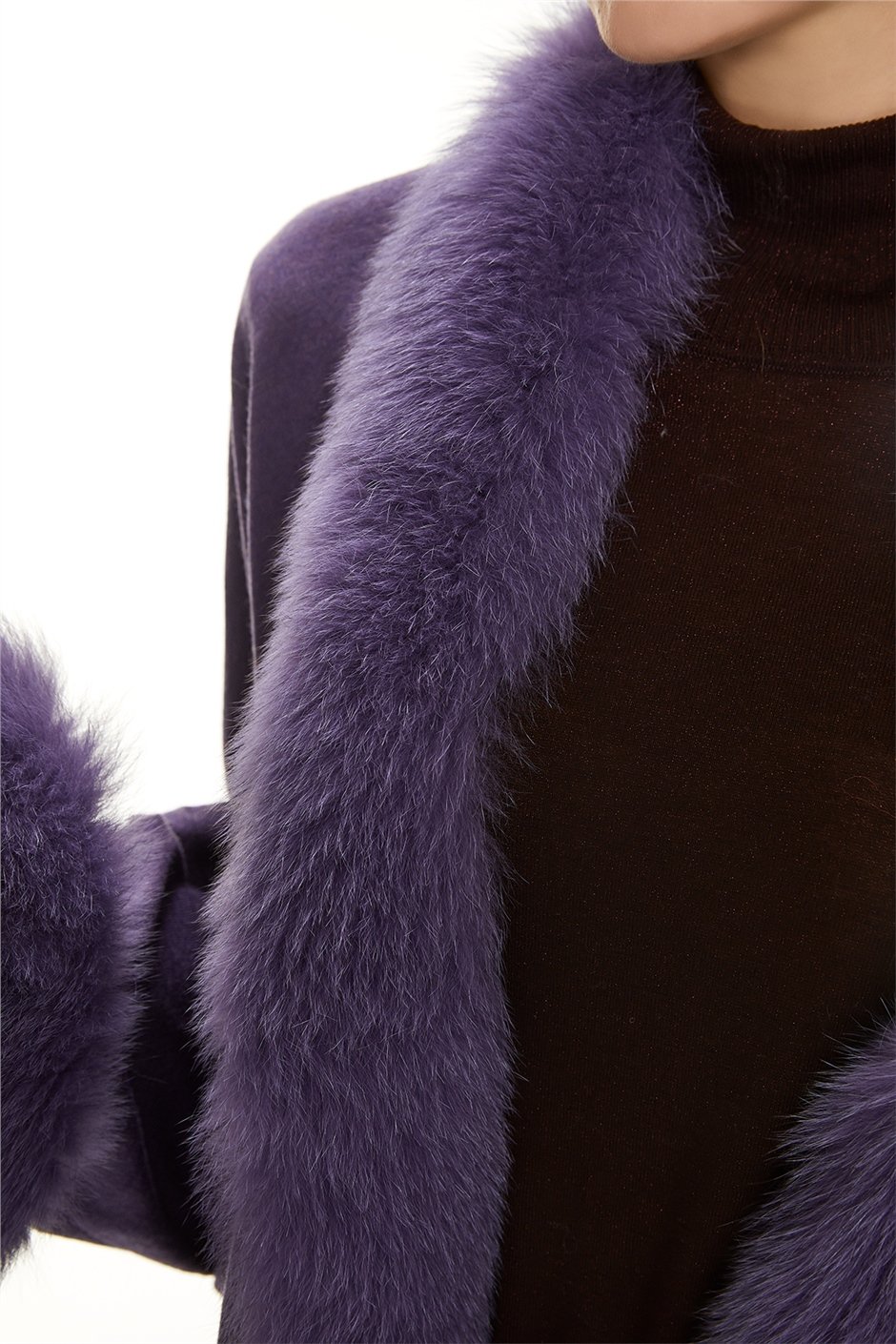 Shaky Women's Knitted Scarf with Fox trimming