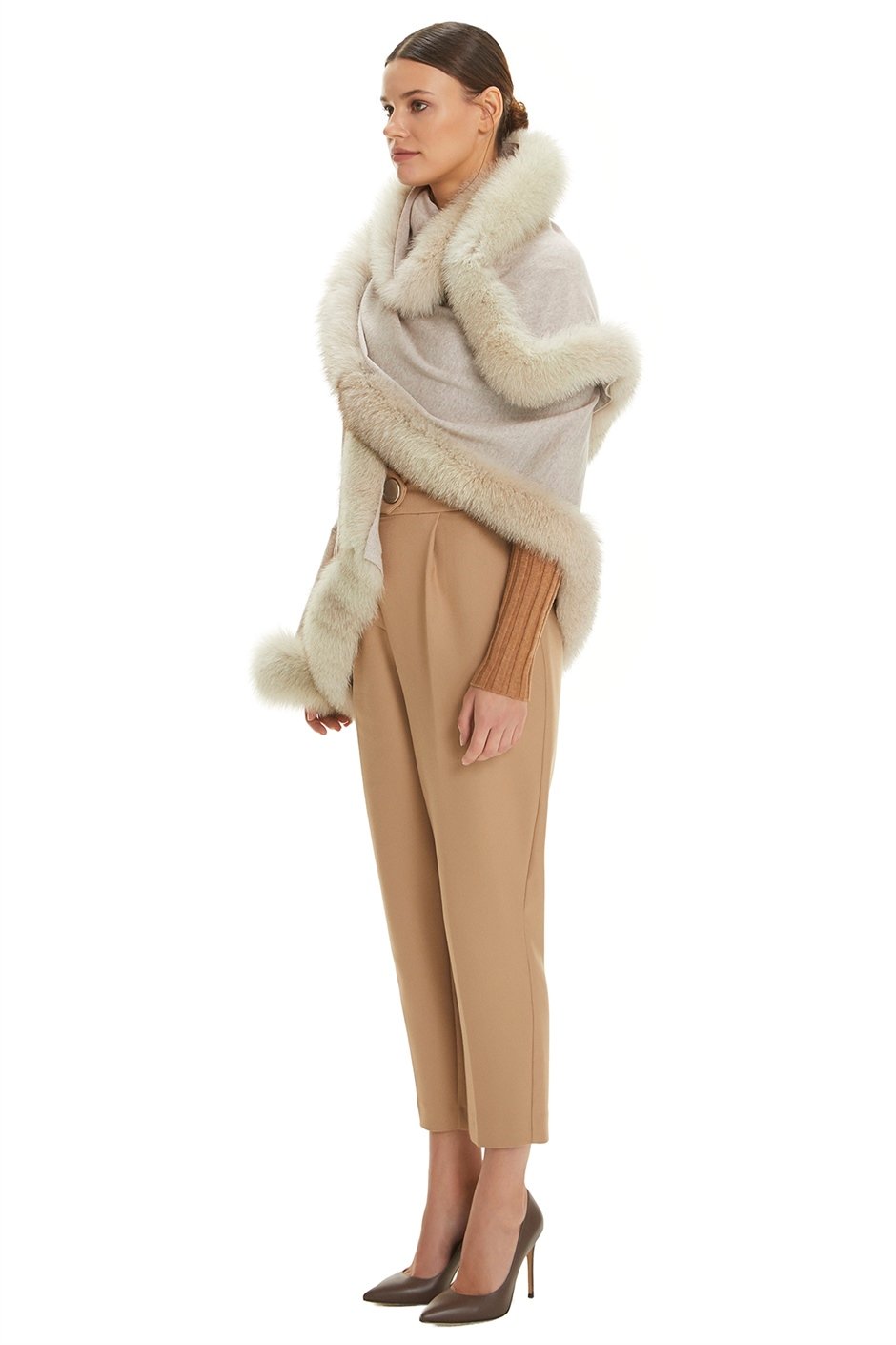 Shaky Women's Knitted Scarf with Fox trimming