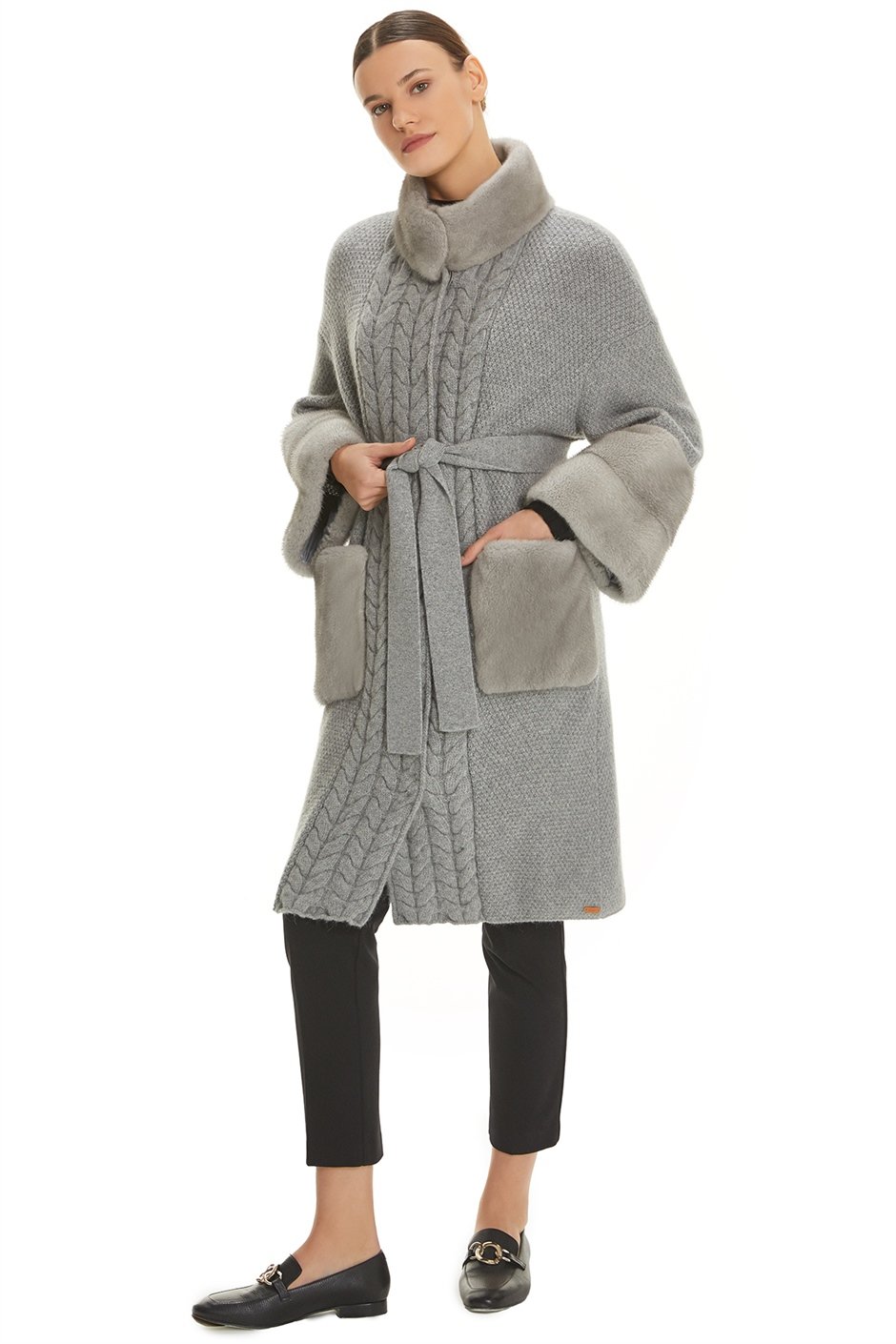 Shaky Women's Knitted Short Coat with Mink trimming
