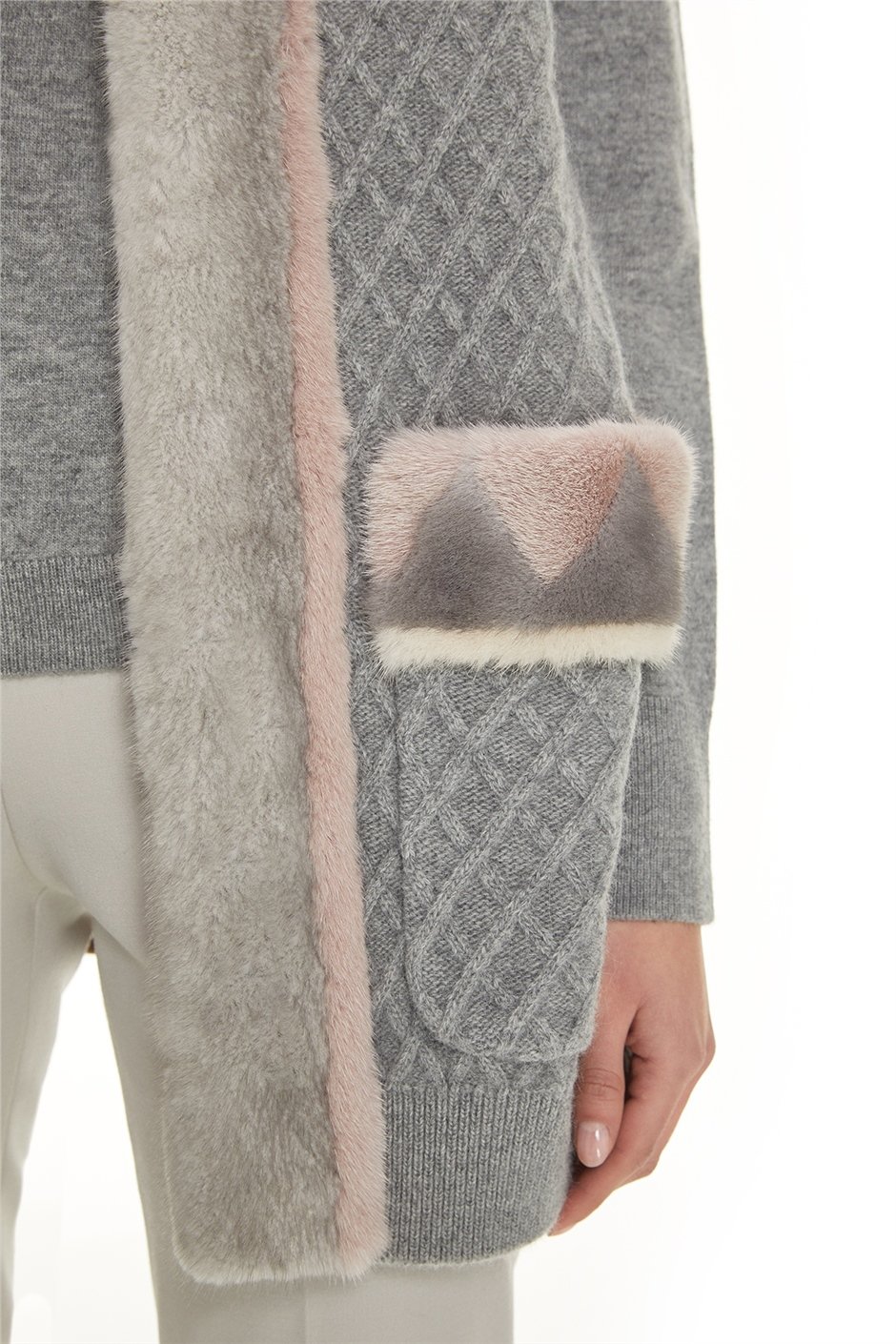 Shaky Women's Knitted Waistcoat and Sweater with Mink trimming