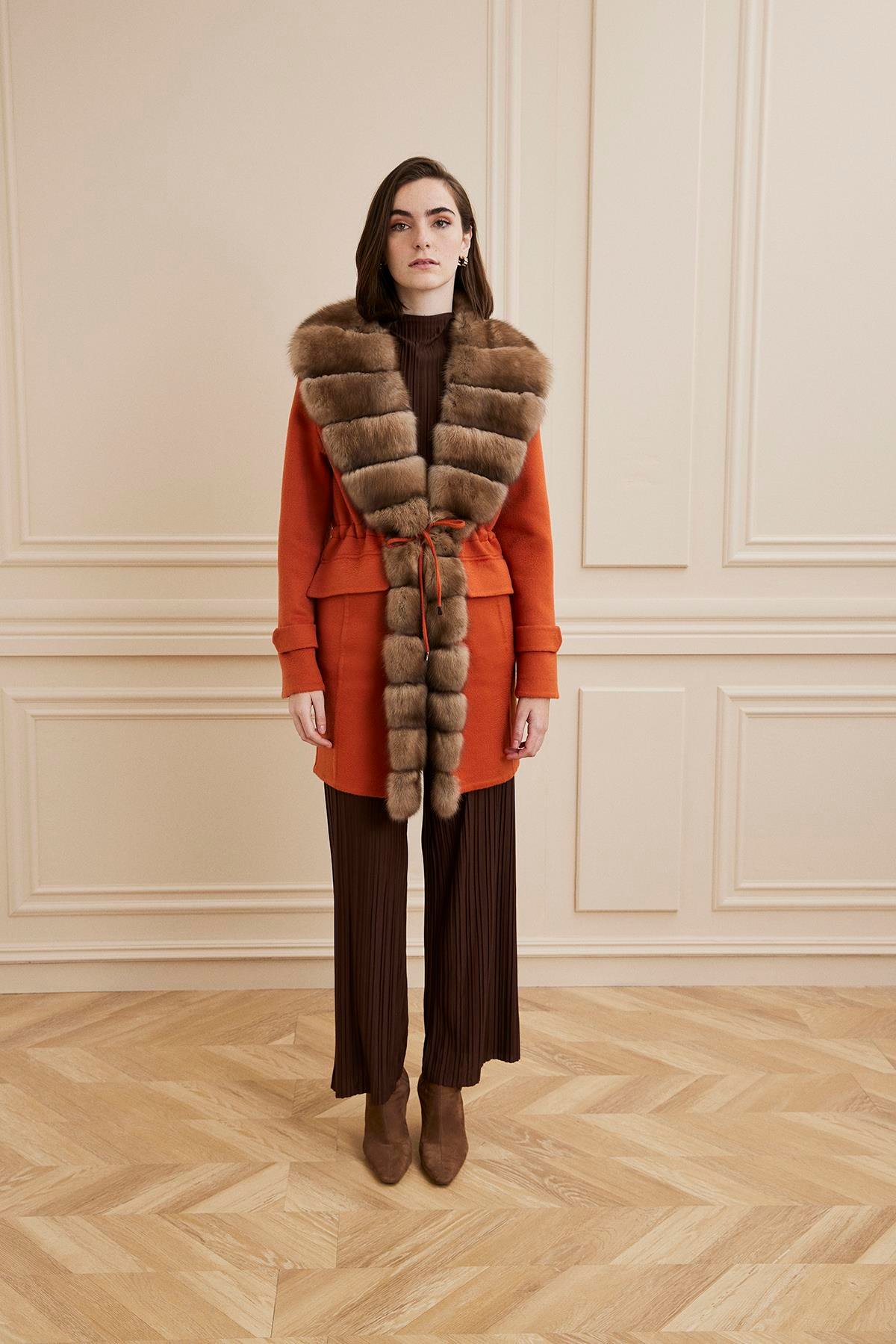 Shaky Women's Lanificio Colombo 100% Cashmere Fabric Short Coat With Sable Trimming Orange