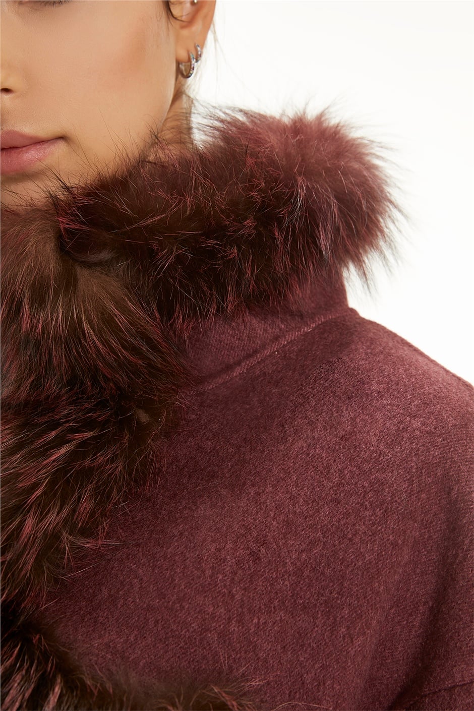 Shaky Women's Loro Piana 100% Wool Fabric Coat with Fox trimming