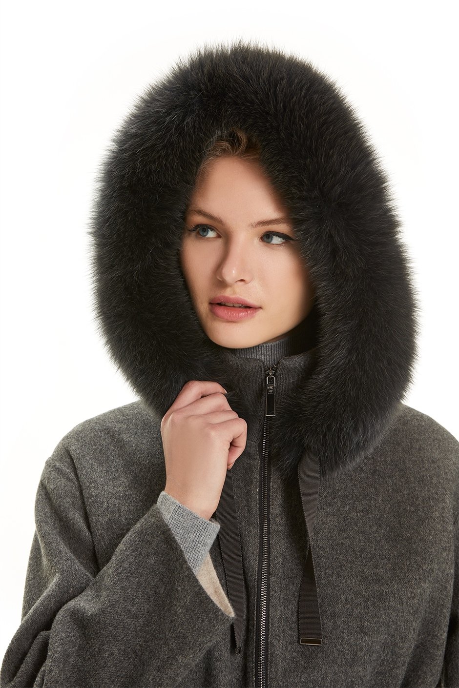 Shaky Women's Loro Piana 100% Wool Fabric Short Coat with Fox trimming