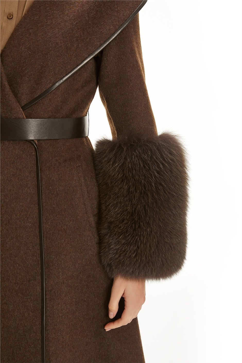 Shaky Women's Loro Piana 100% Wool Fabric Coat with Fox trimming