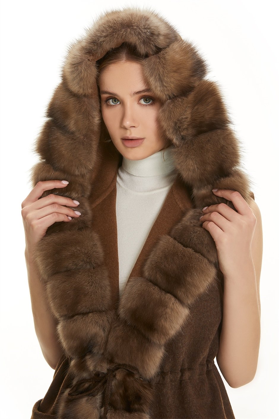 Shaky Women's Loro Piana 100% Wool Fabric Waistcoat with Sable trimming