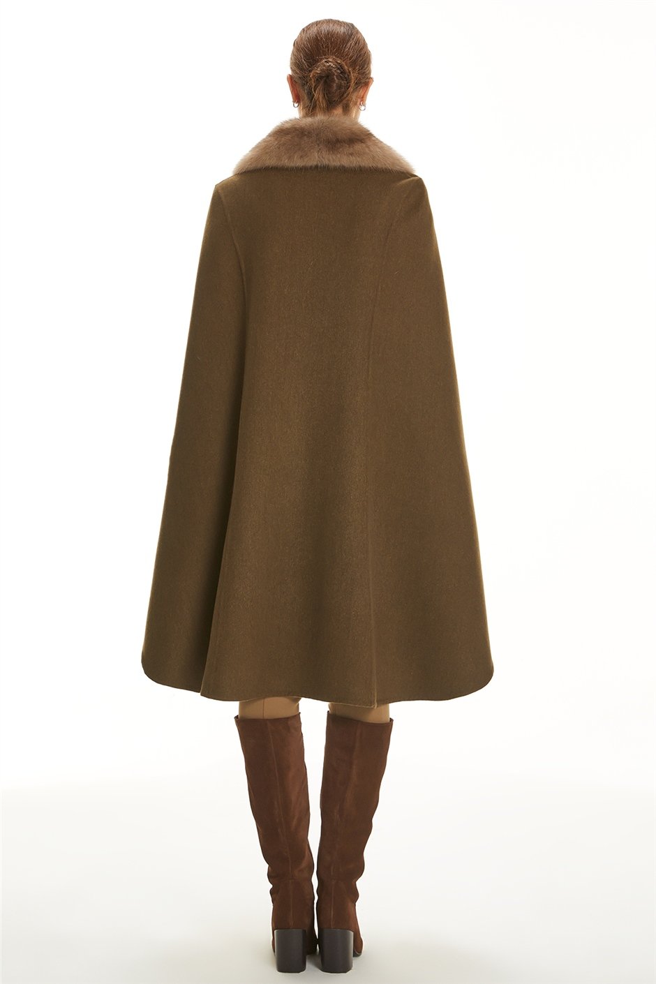 Shaky Women's Loro Piana 100% Wool Fabric Cape with Sable trimming