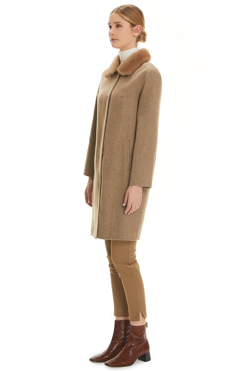 Shaky Women's Loro Piana 100% Wool Fabric Short Coat with Mink trimming