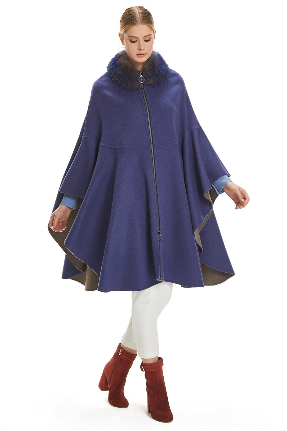Shaky Women's Loro Piana 70% Wool 30% Cashmere Cape with Fox trimming