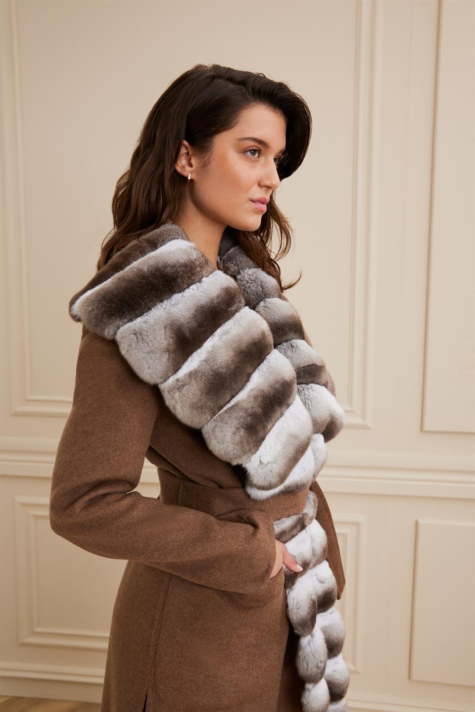 Shaky Women's Loro Piana 93% Wool 7% Cashmere Fabric Coat with Chinchilla trimming Dark Brown