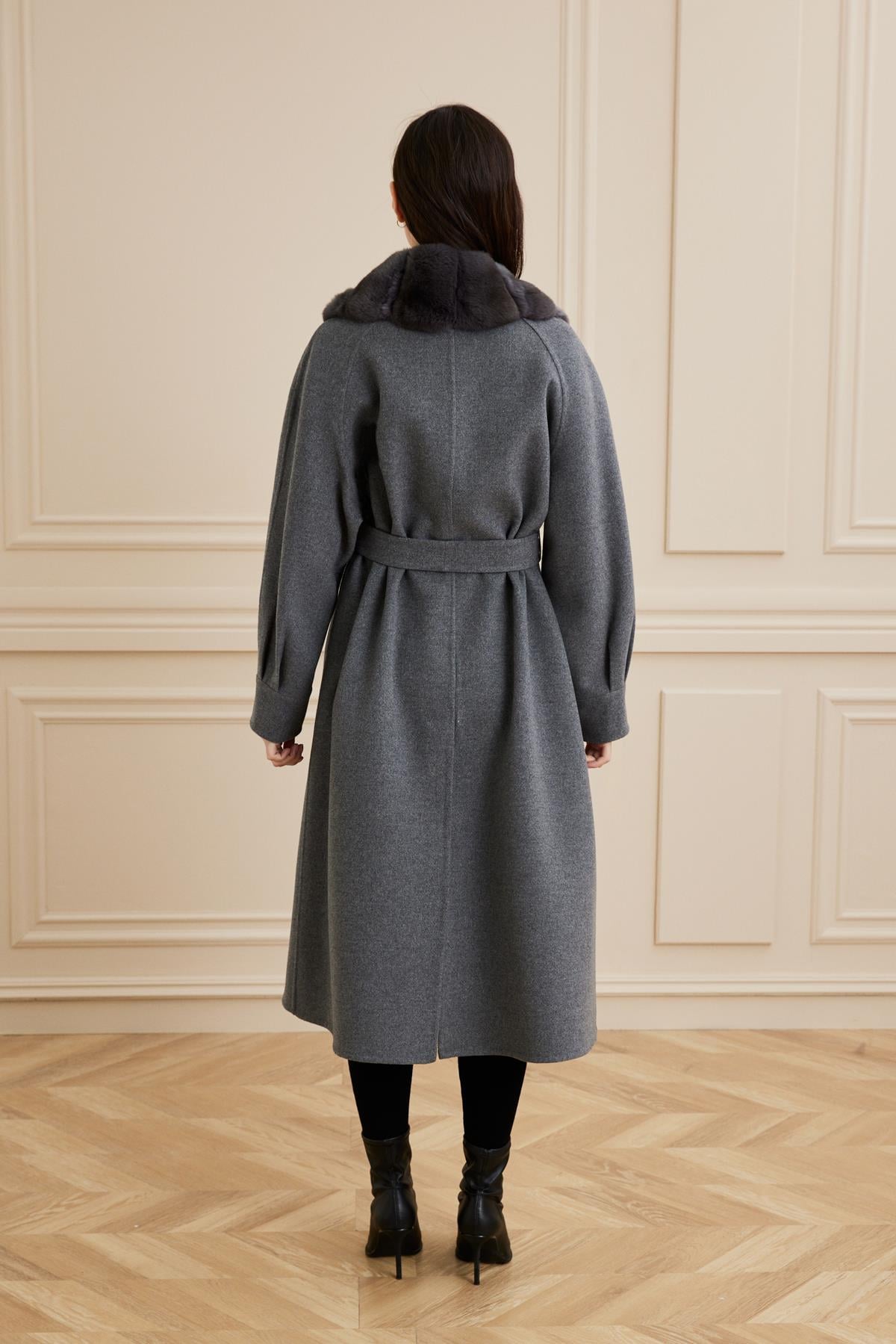 Shaky Women's Loro Piana 97% Wool 3% Cashmere Fabric Coat With Chincilla Trimming Dark Grey