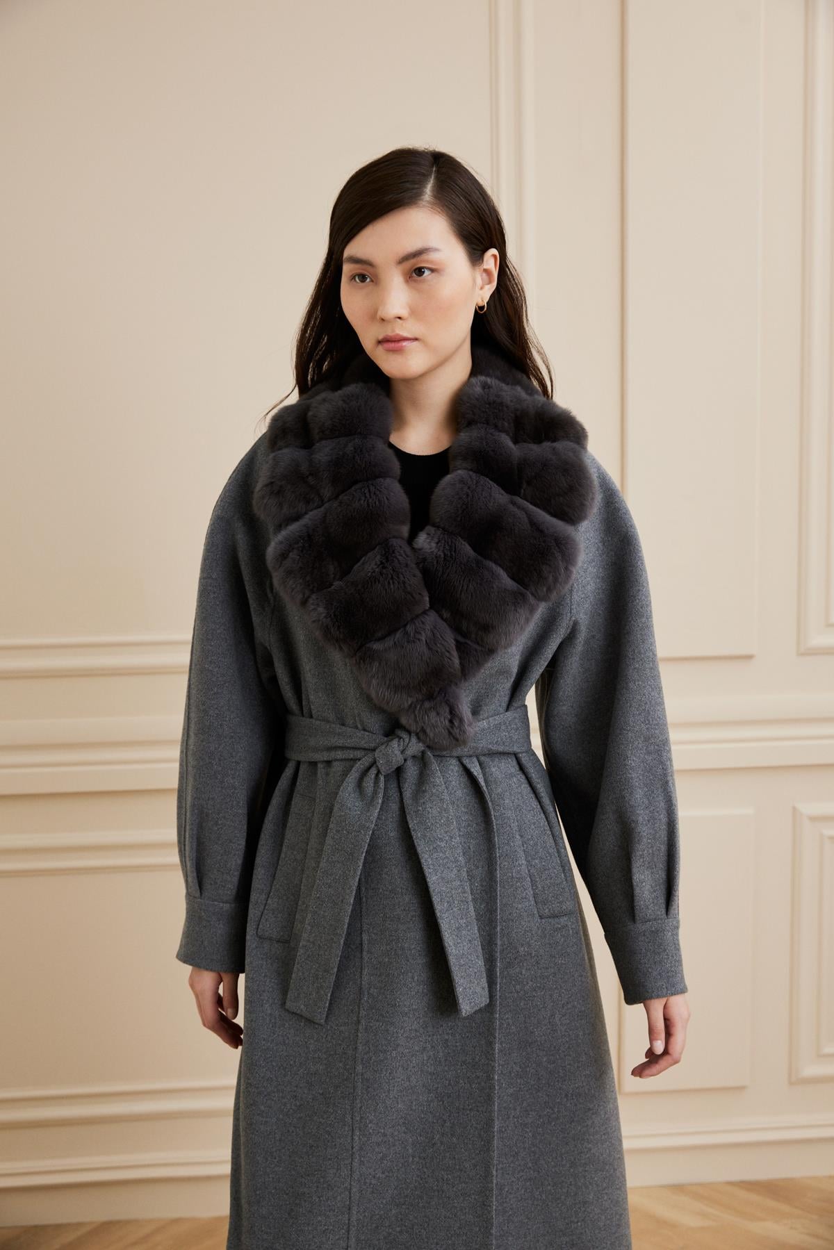 Shaky Women's Loro Piana 97% Wool 3% Cashmere Fabric Coat With Chincilla Trimming Dark Grey
