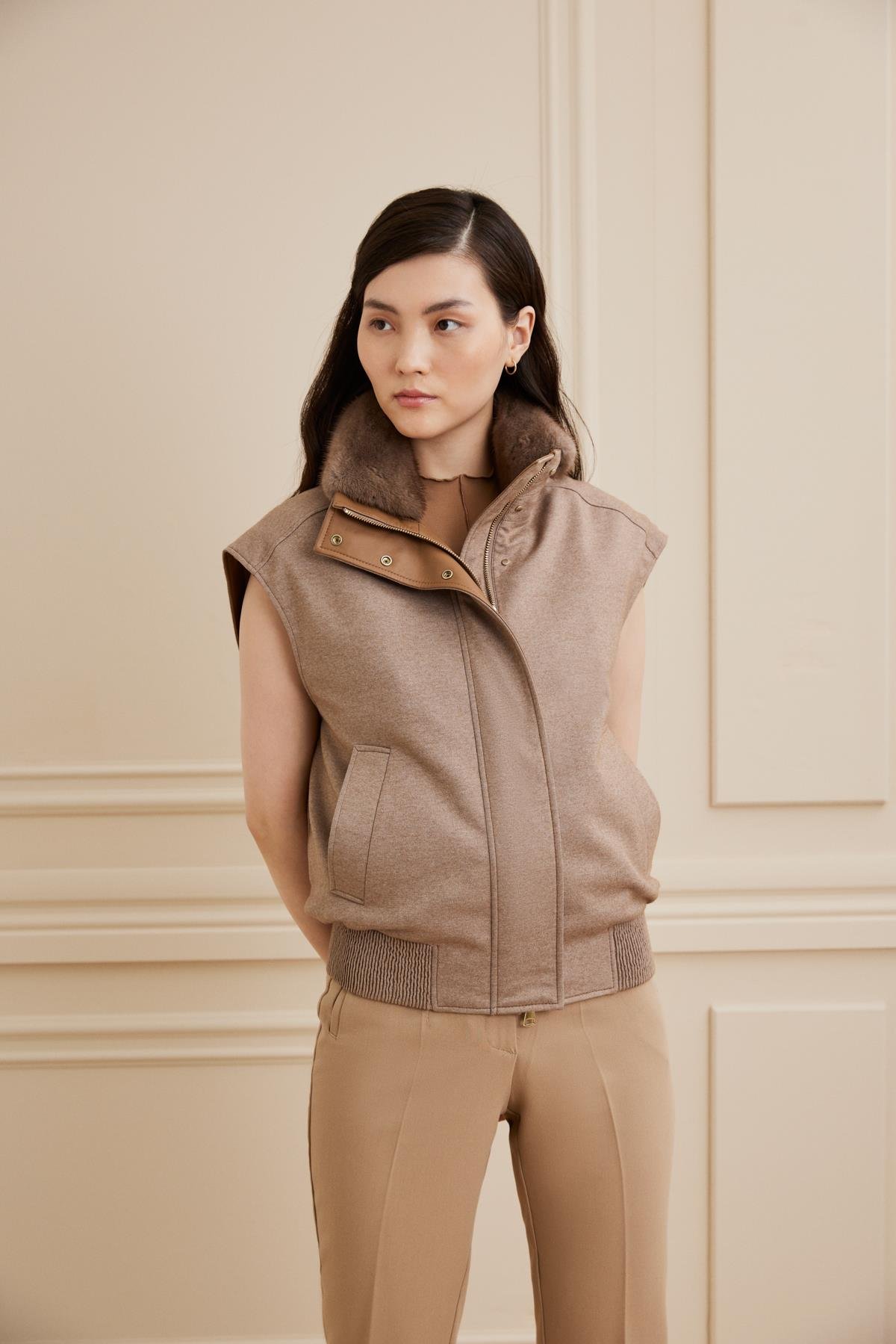 Shaky Women's Loro Piana Single Jersey-Sunset 50%Ws 50%Se Waistcoat With Mink Trimming Camel