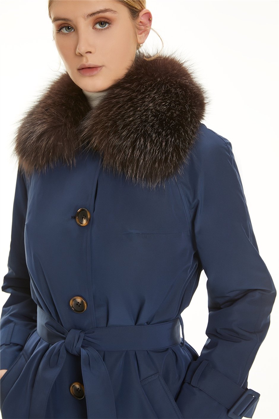 Shaky Women's Nylon Fabric Coat with Fox trimming