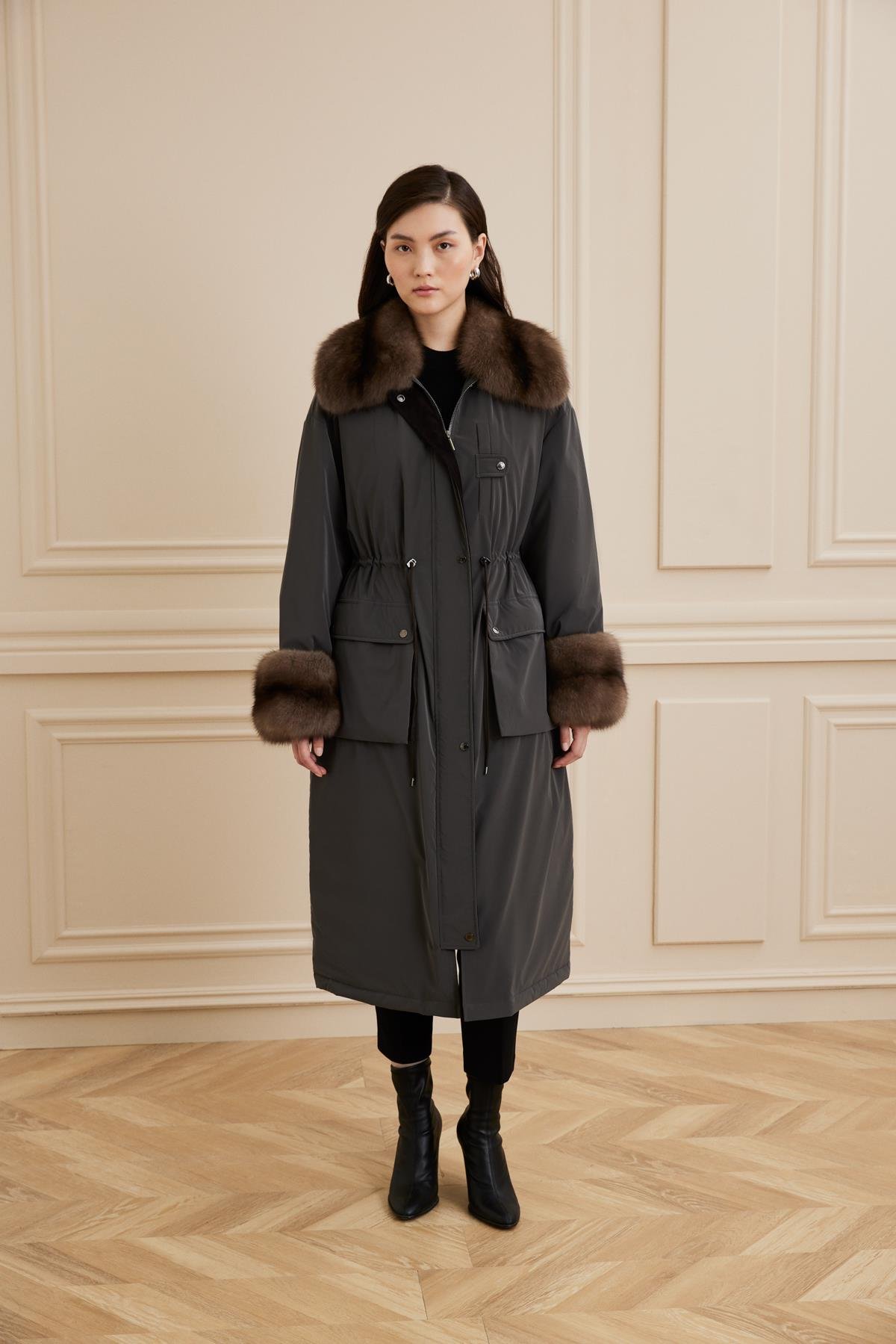 Shaky Women's Nylon Fabric Coat With Sable Trimming Sand Color