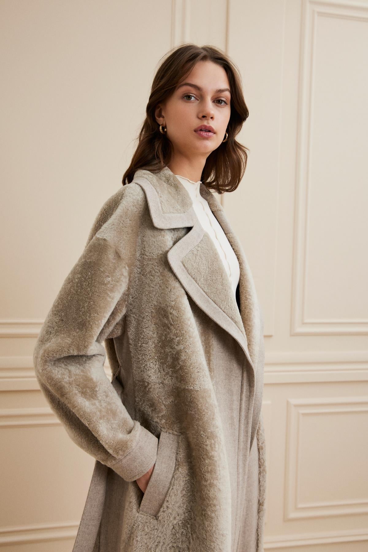 Shaky Women's Shearling Coat With Loro Piana 93% Wool 7% Cashmere Fabric Trimming Dirtmid Taupe