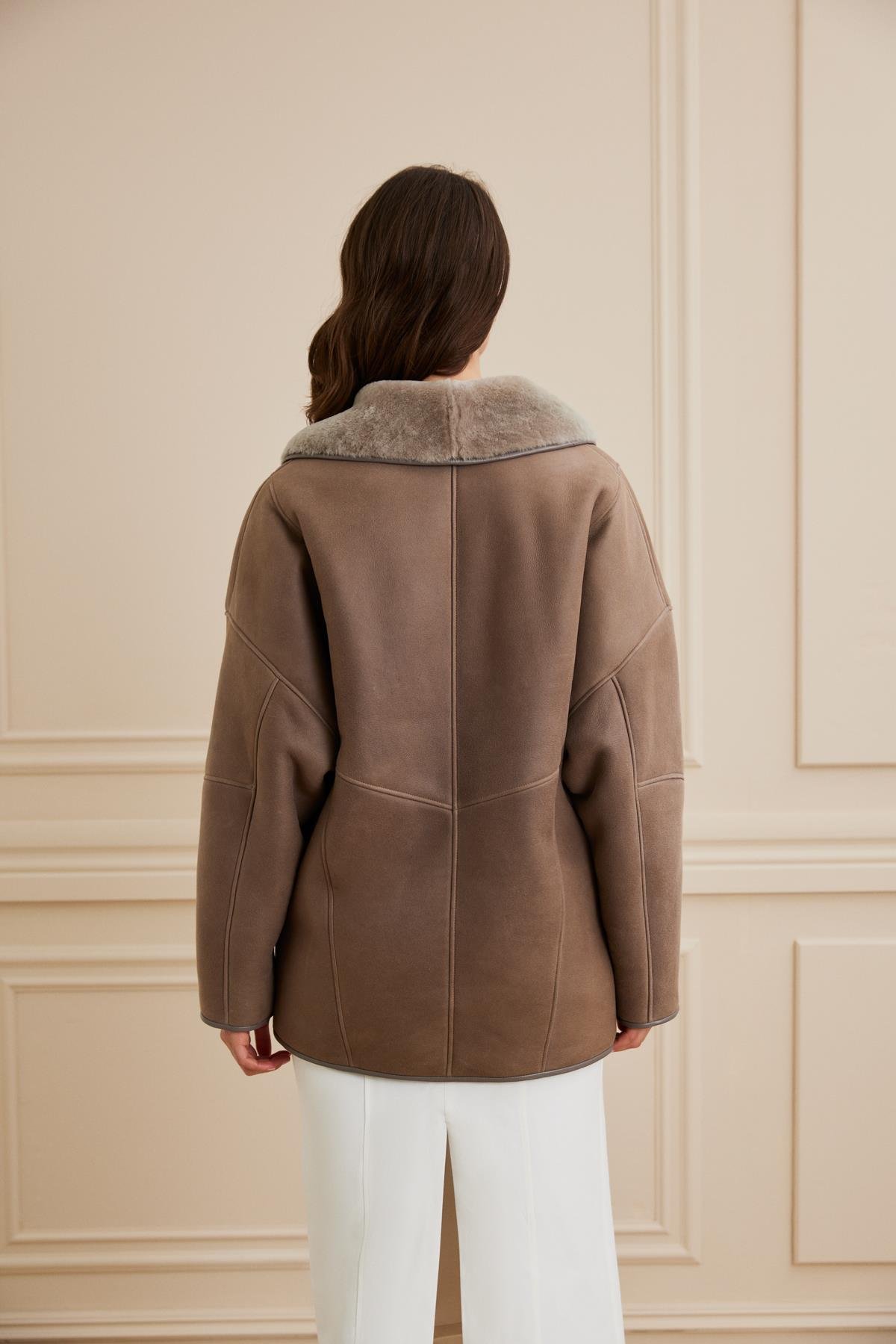 Shaky Women's Shearling Short Coat Mouse