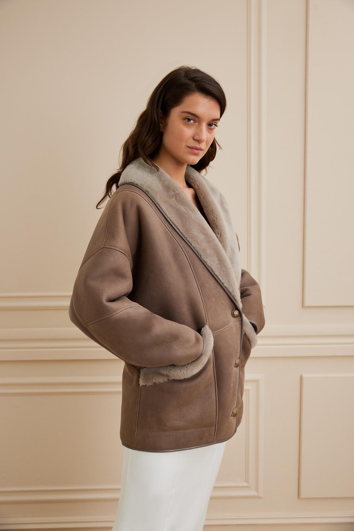 Shaky Women's Shearling Short Coat Mouse