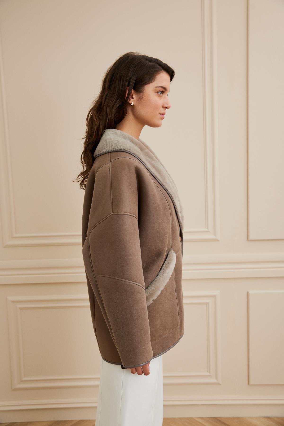 Shaky Women's Shearling Short Coat Mouse