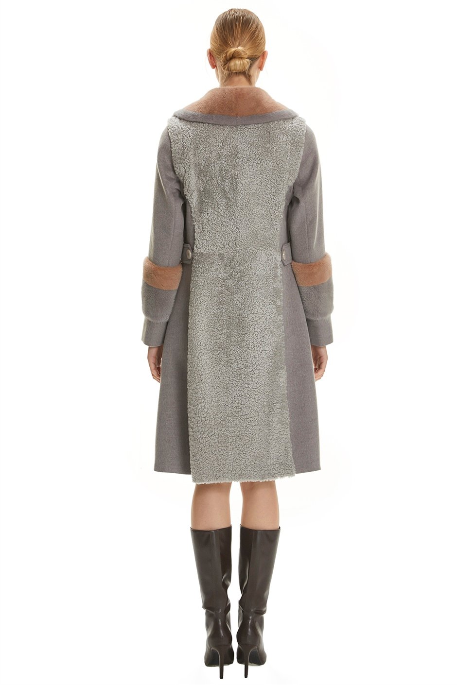 Shaky Women's Shearling Short Coat with Mink trimming