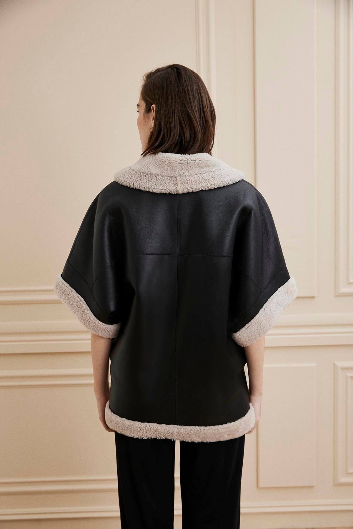 Shaky Women's Shearling Waistcoat Black/Beige