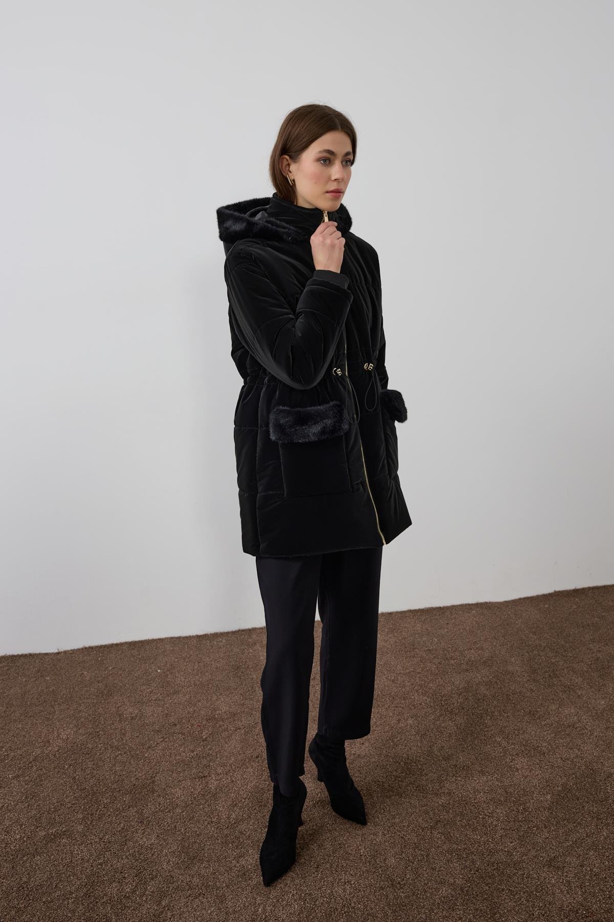 Flora Fermuarlı Kürk Detaylı Şişme Mont SİYAH