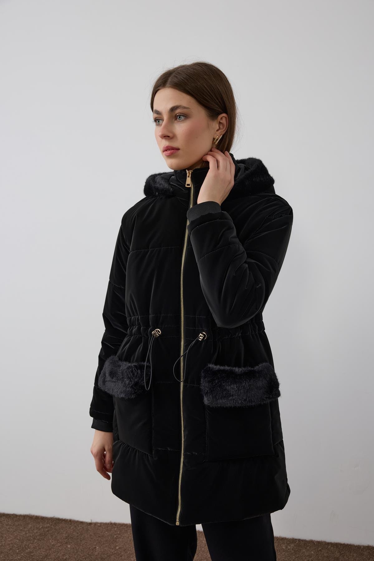 Flora Fermuarlı Kürk Detaylı Şişme Mont SİYAH