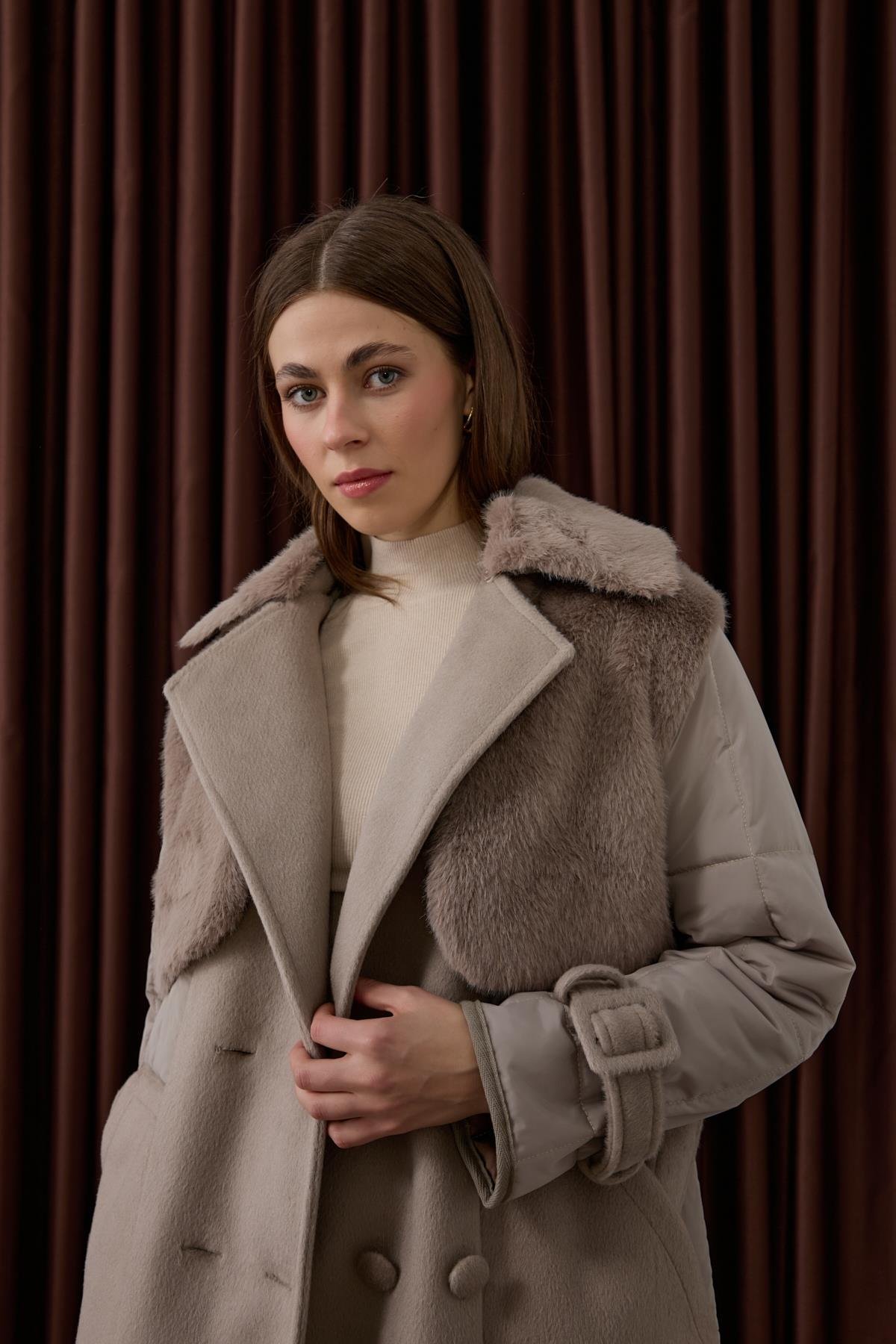 Monze Düğmeli Kürk Garnili Şişme Mont BEJ