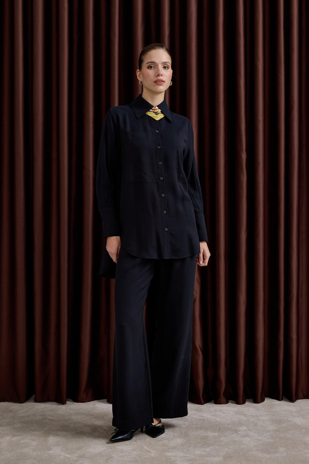 Soley Büyük Cepli Düğmeli Pantolonlu Takım SİYAH