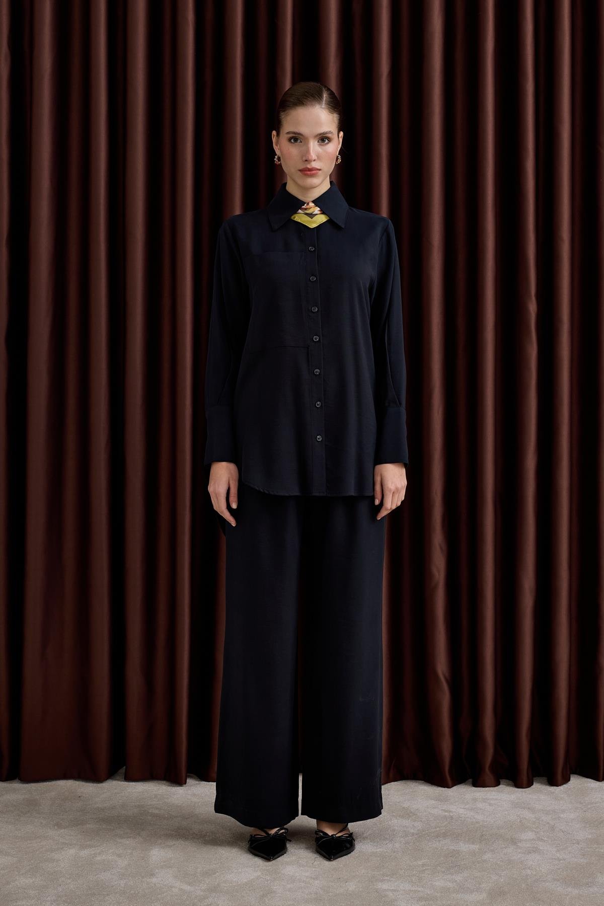 Soley Büyük Cepli Düğmeli Pantolonlu Takım SİYAH