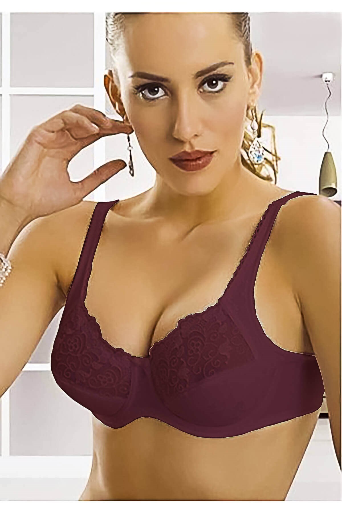 Bella Donna Dantelli Toparlayıcı Minimizer Sütyen