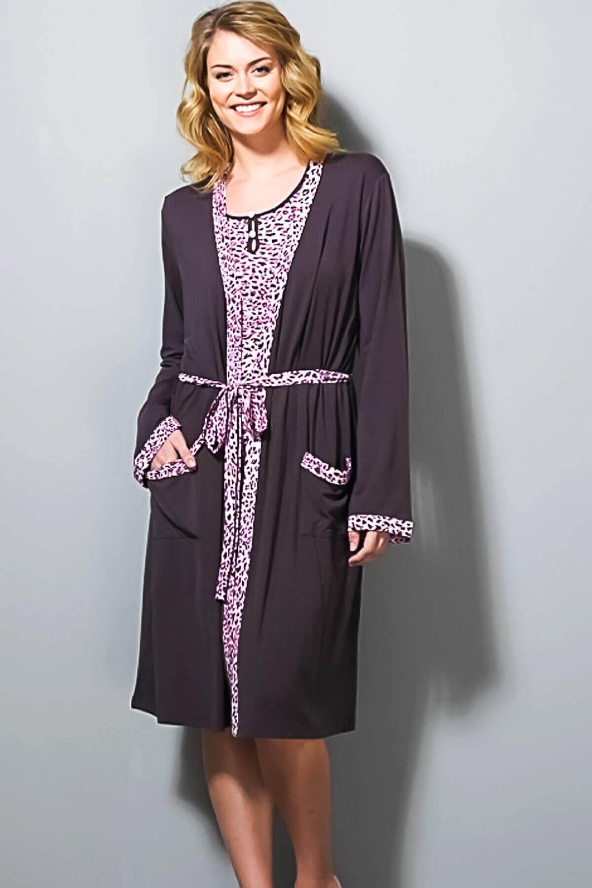 Blackspade Kadın %94 Modal Leopar Desenli Kahverengi Sabahlık