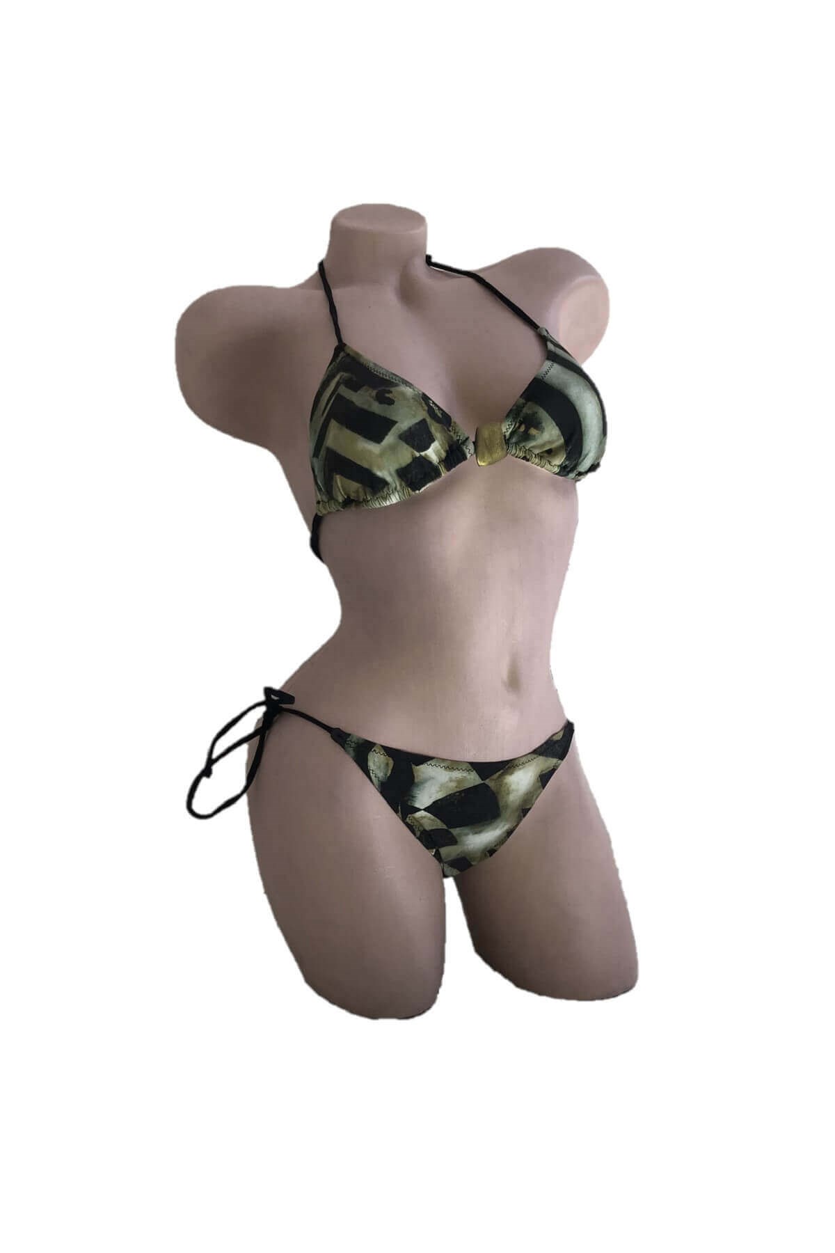 Dagi Boyundan Bağlı Yeşil Üçgen Bikini Takımı