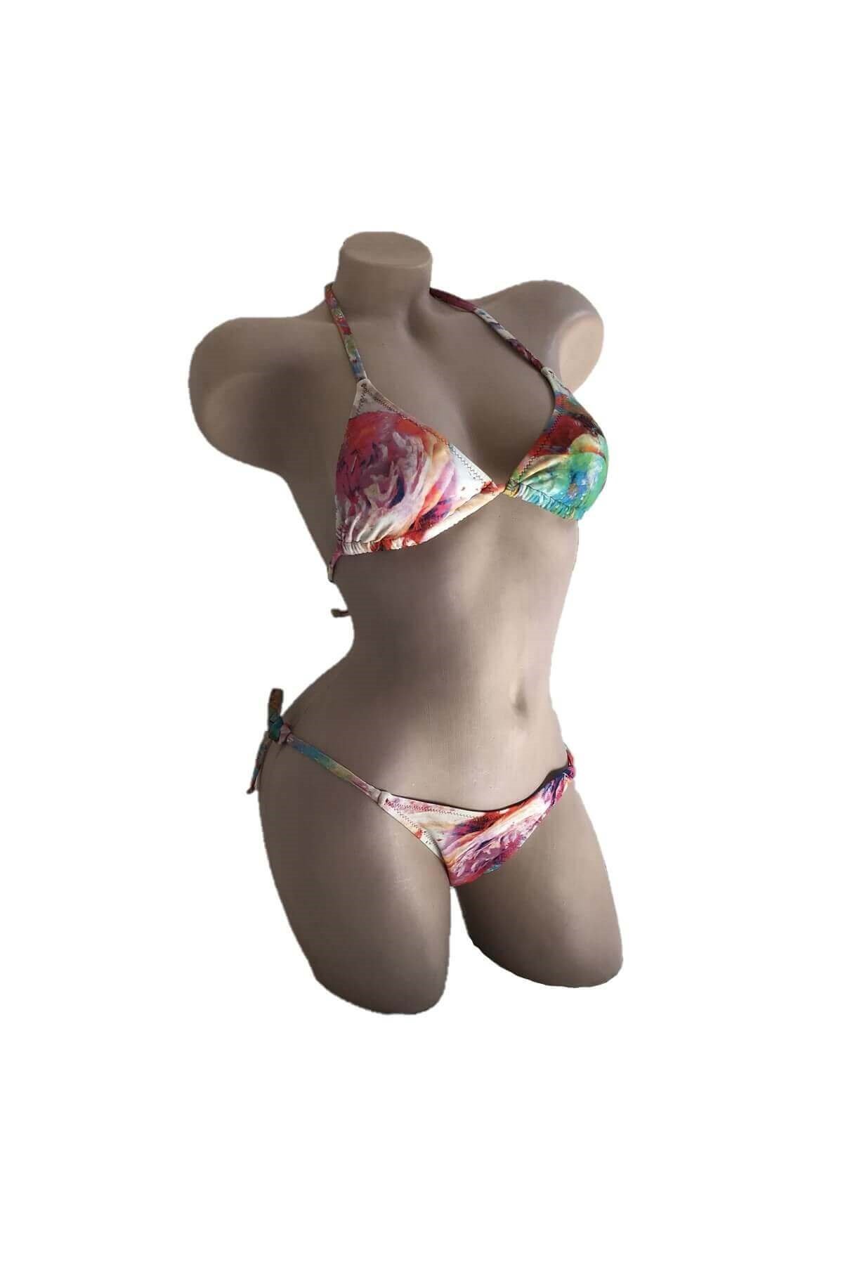 Dagi Çiçekli Boyundan Bağlı Üçgen Bikini Takımı