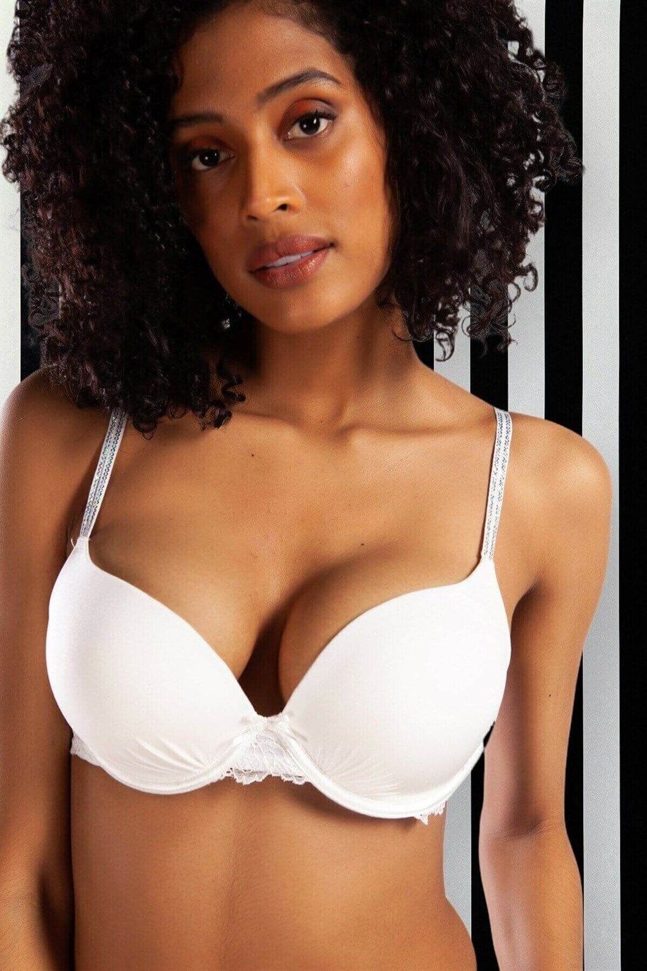 Golshan Ekstra Destekli Push Up Dantelli Fantezi Sütyen 171-060