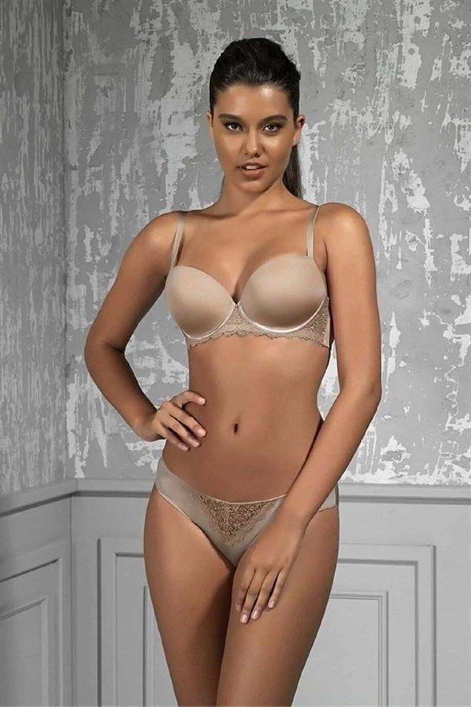 Golshan Garland Dantelli Toparlayıcı Fantezi Sütyen 160-036