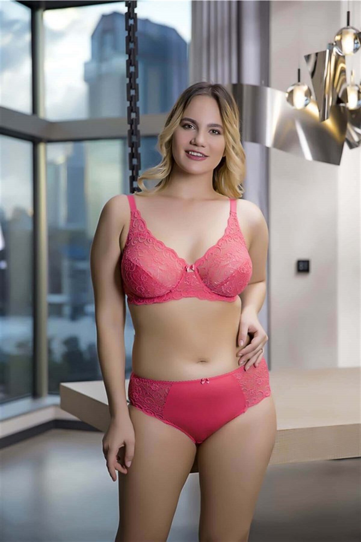 Moonlight Dantelli Minimizer Toparlayıcı Balenli Sütyen