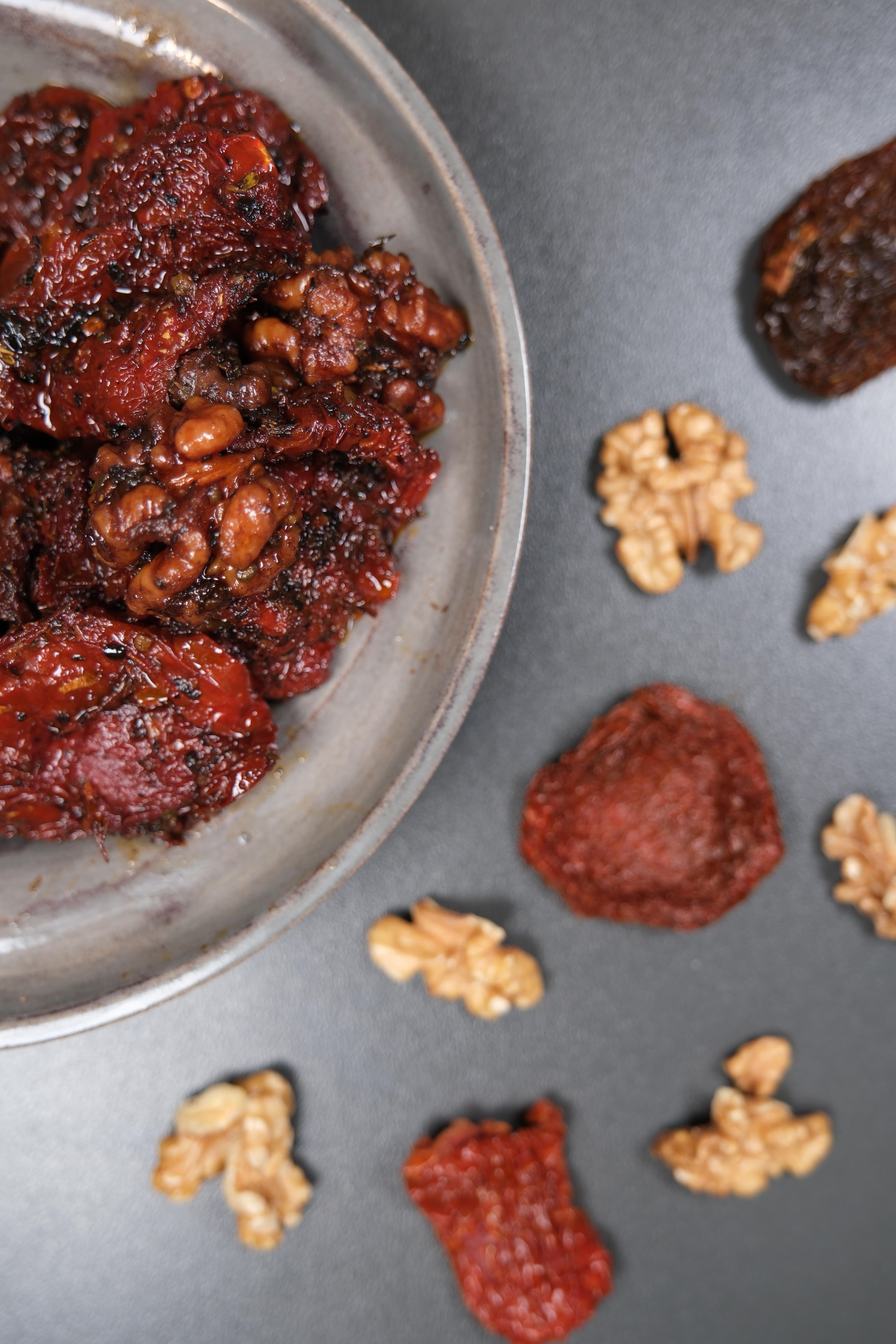 Cevizli Kurutulmuş Domates Mezesi