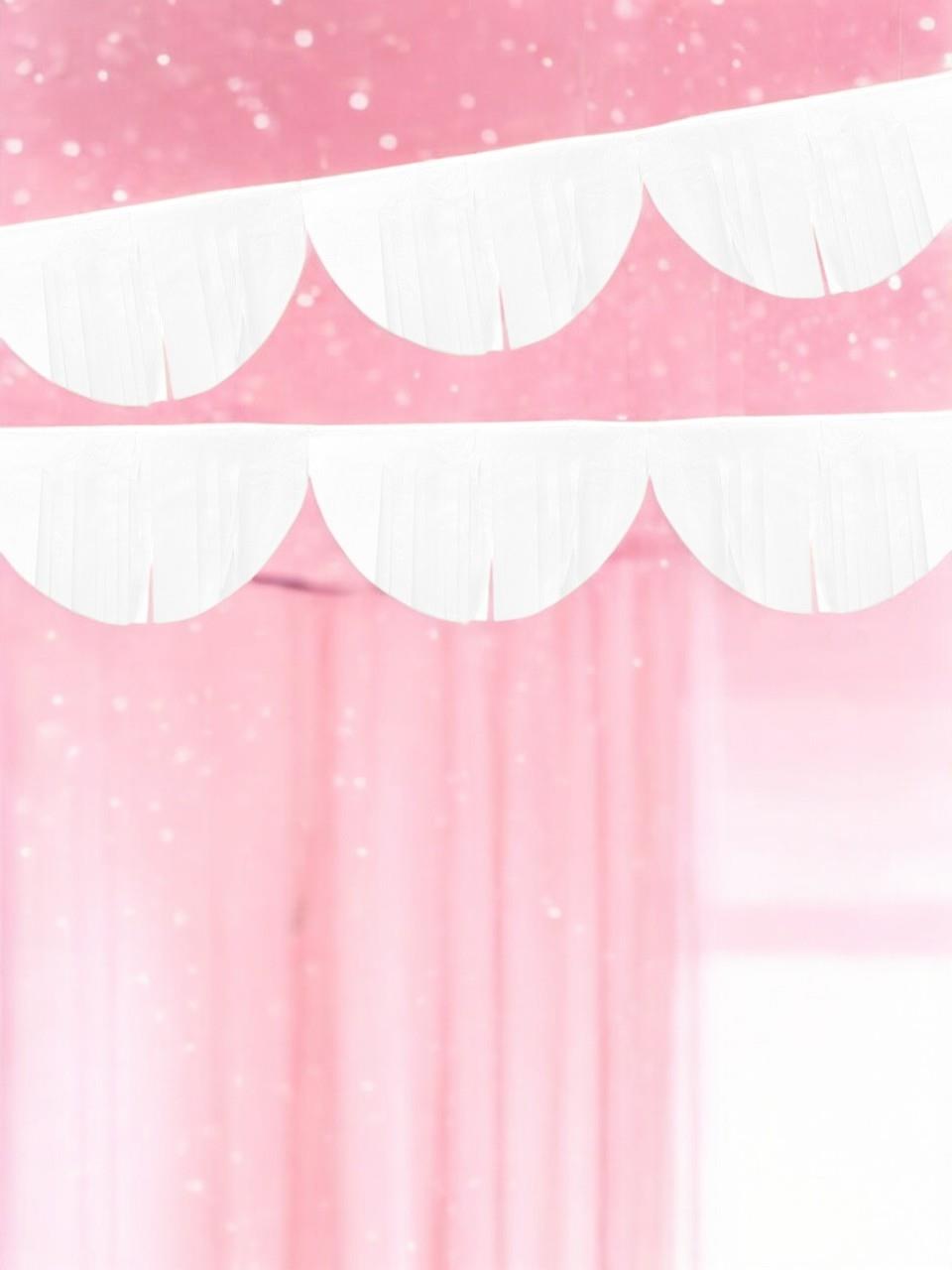 Dekoratif Püskül Süs Parti Arka Plan Süsü Beyaz