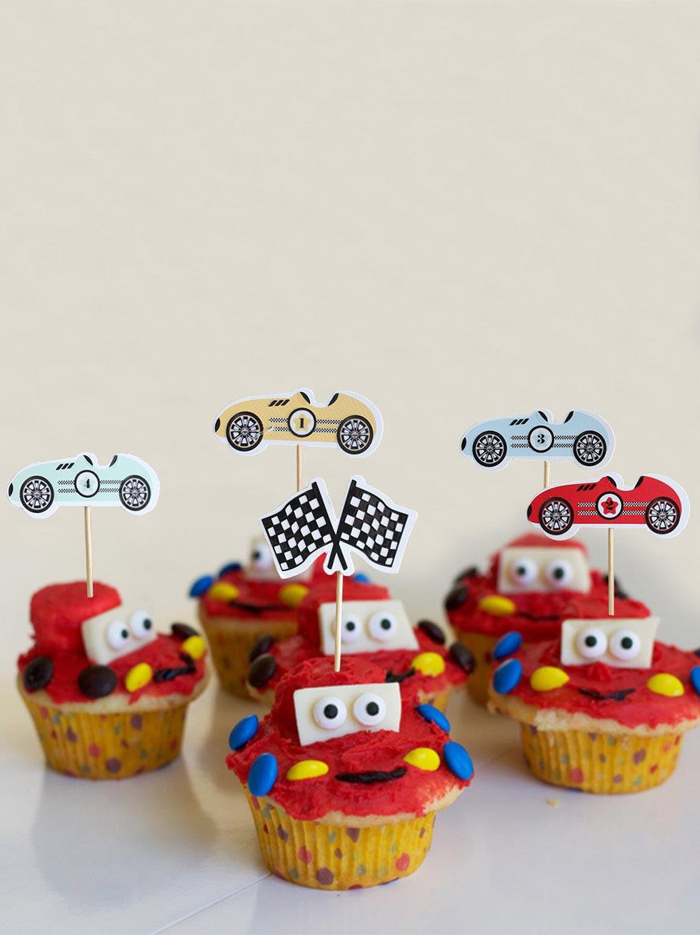 Yarış Arabaları Temalı Kürdan Figürlü Pasta Süsü Cupcake Kürdanı 10'lu