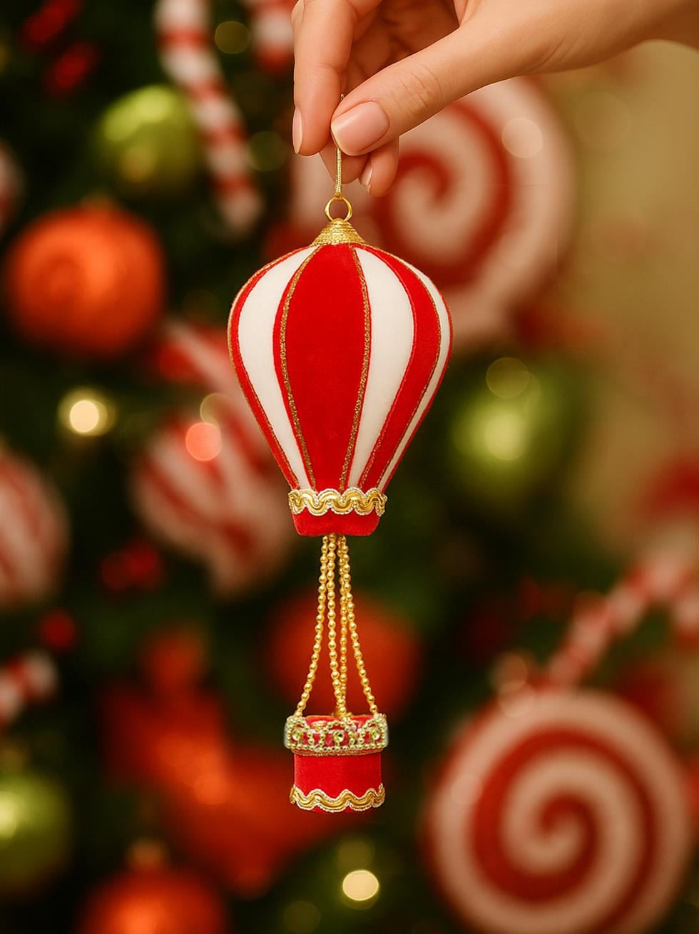 Balon Figürlü Yılbaşı Ağaç Süsü Kadife Yeni Yıl Dekorasyonu Kırmızı Beyaz 25 cm - Ağaç Süsleri - Asmalı Süsler | Parti Adresi