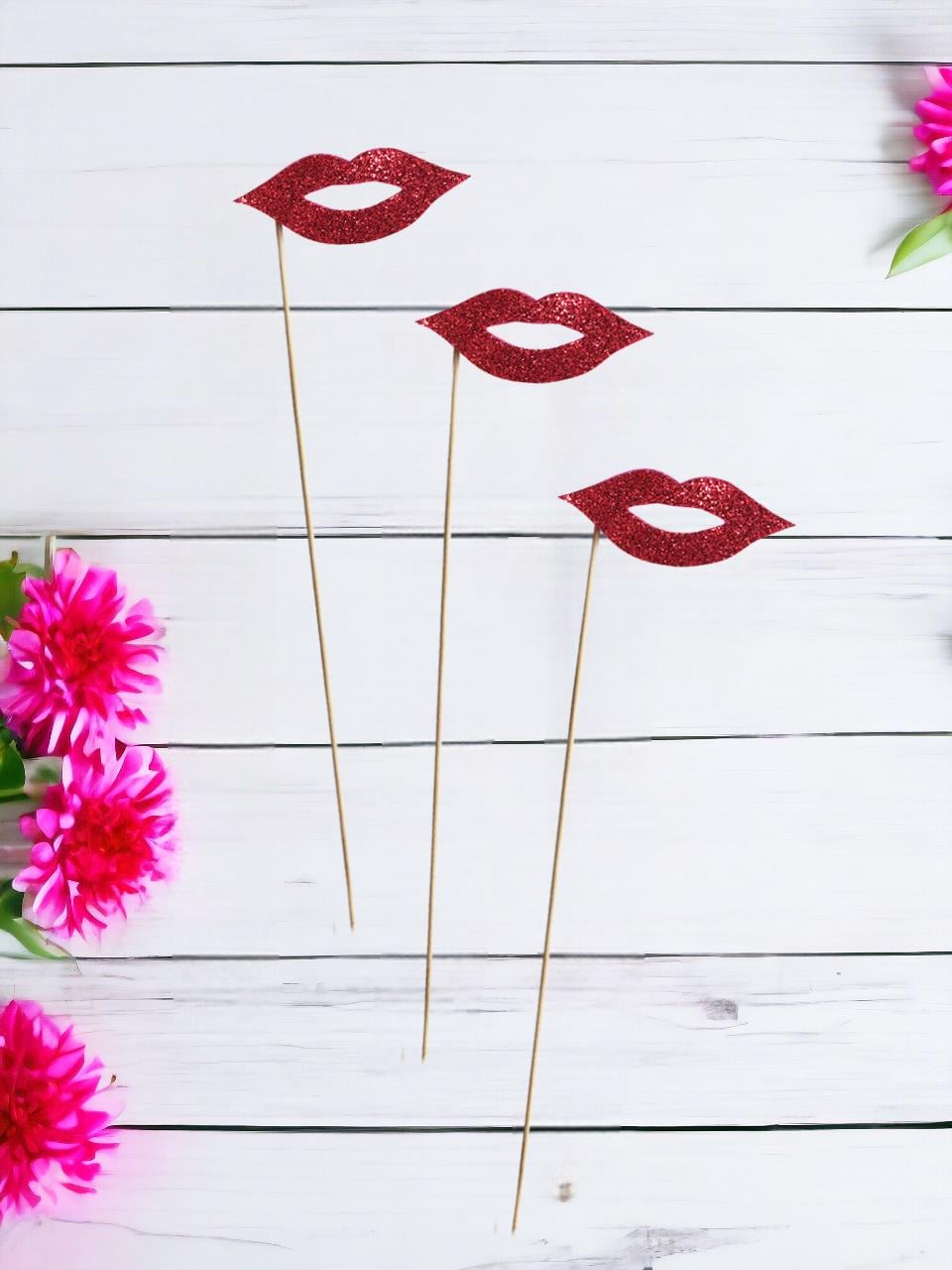 Dudak Şeklinde Çubuklu Parti Aksesuarı Simli Kırmızı 6'lı