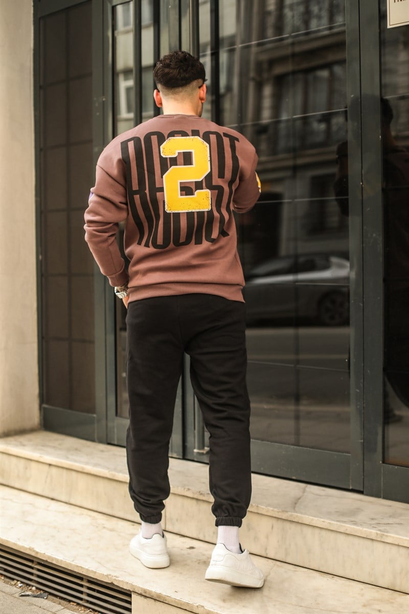 824 Sweat