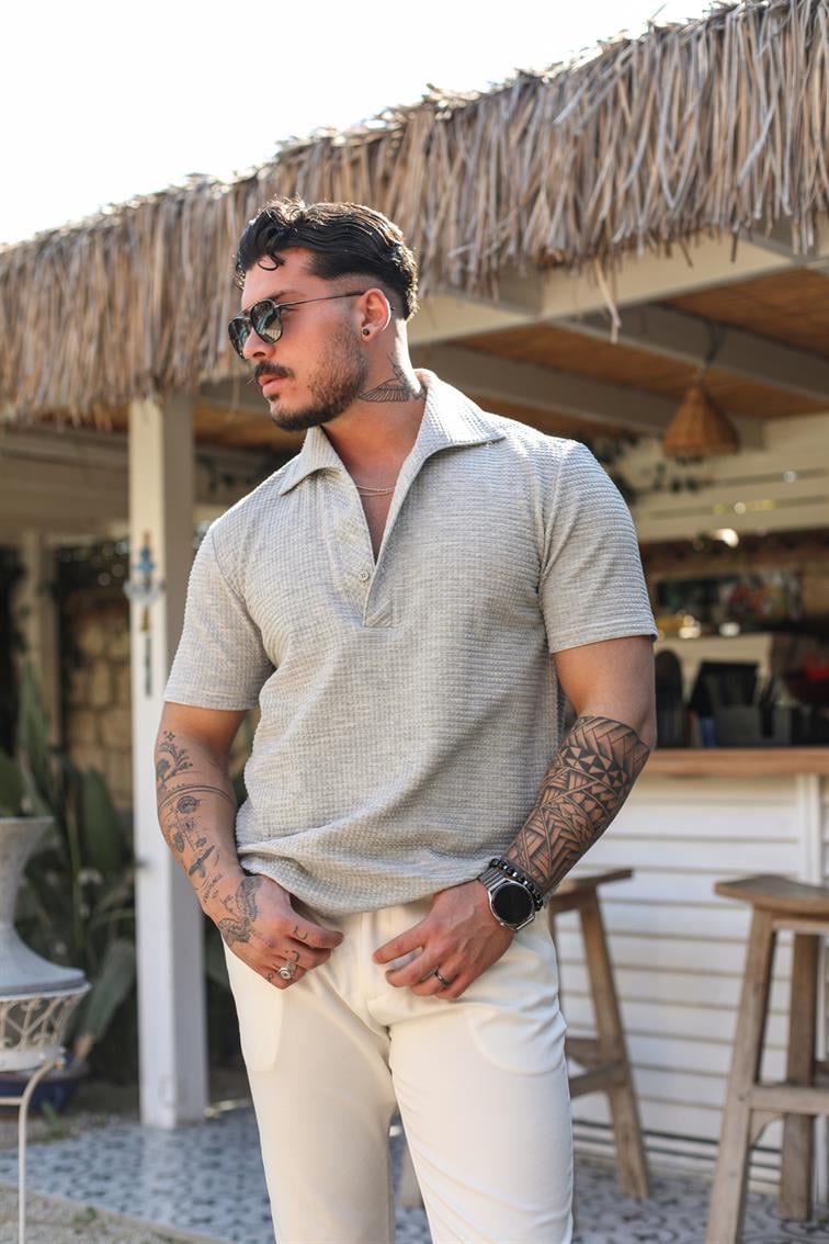 Açık Yaka Detaylı Regular Fıt T-Shirt Gri
