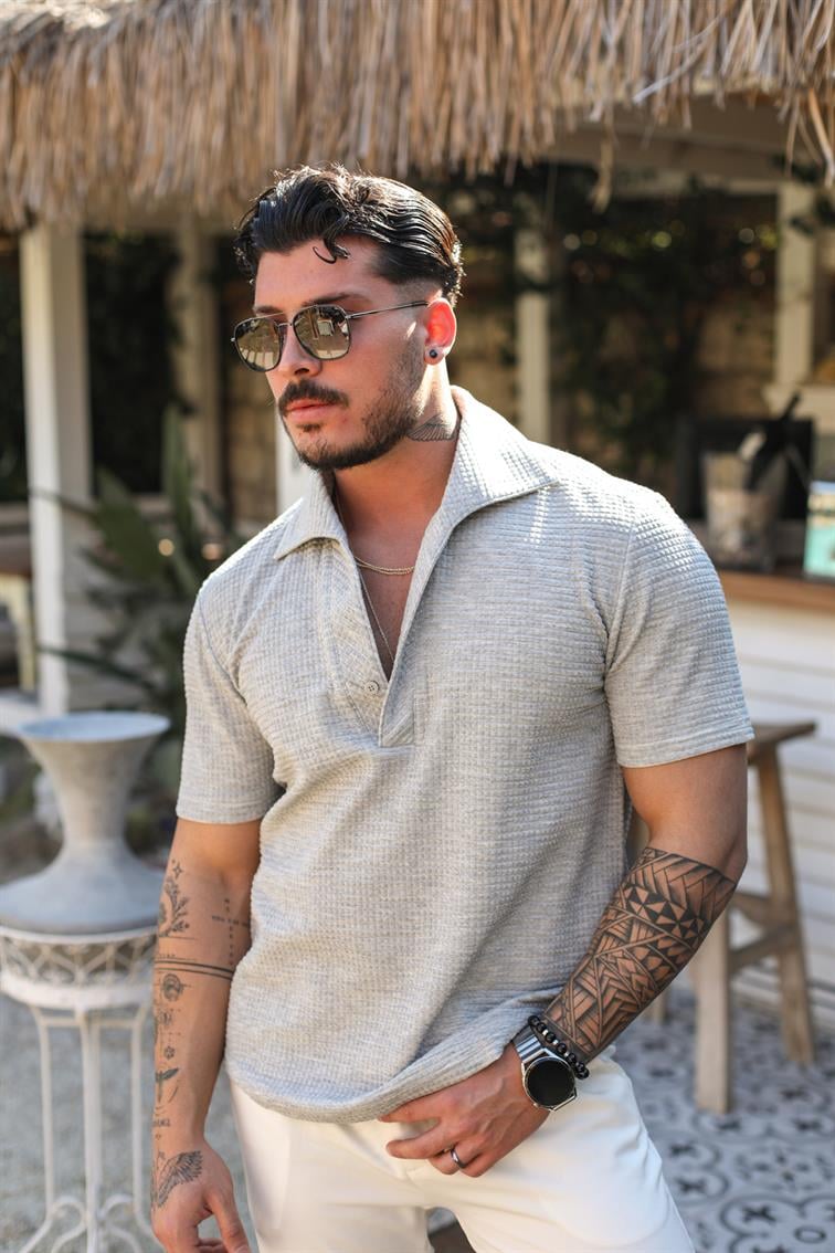 Açık Yaka Detaylı Regular Fıt T-Shirt Gri