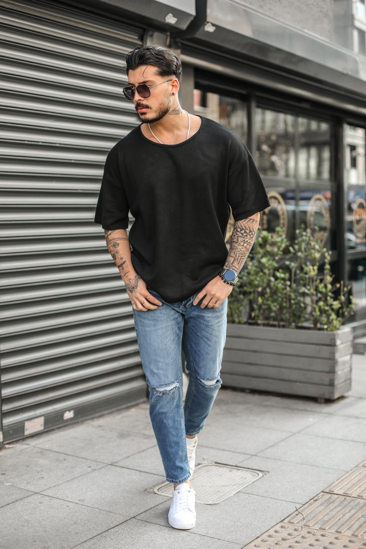 Basic Açık Yaka Oversize T-Shirt Siyah